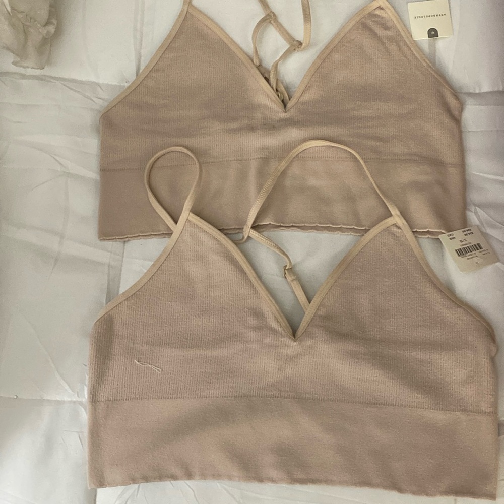 NWT 🖤 Anthropologie seamless T- back bralette Set of 2 NEW